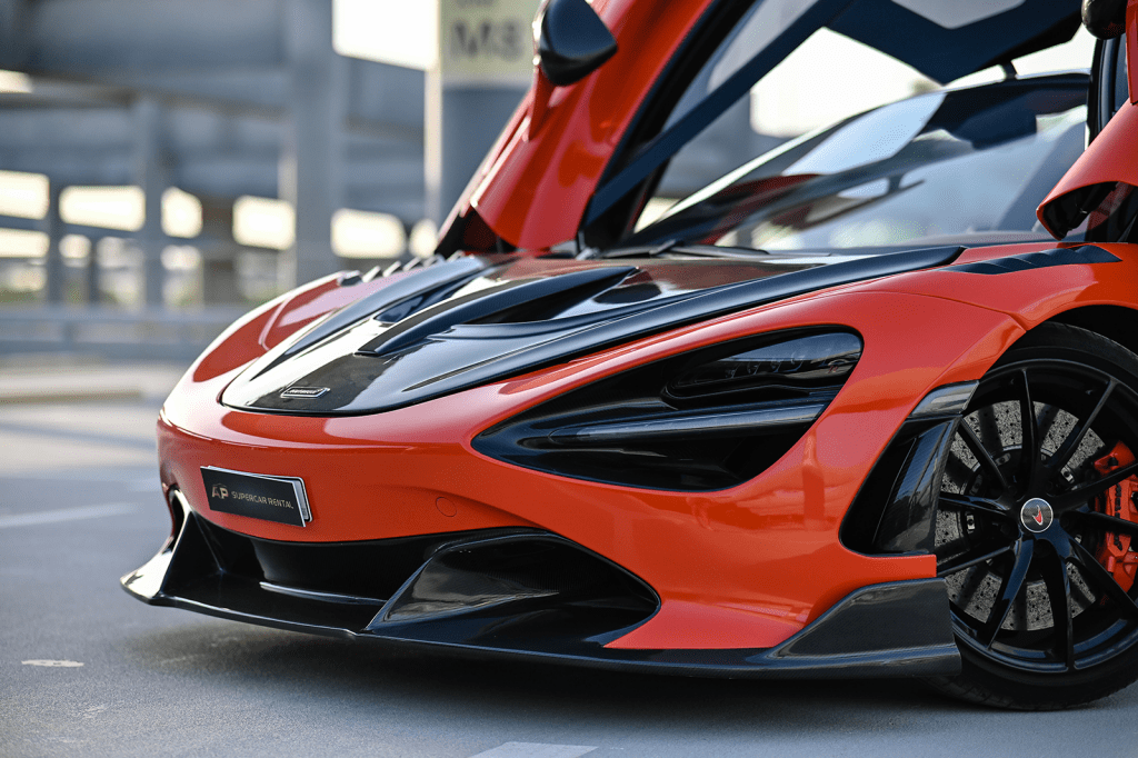 McLaren (2)